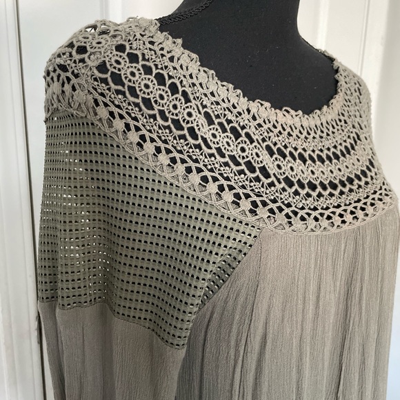 UmgeeUSA Women’s Mini Dress Top Size S Taupe Olive Boho Crochet - Picture 6 of 10